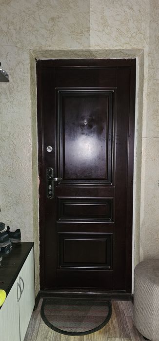 Продам Входную дверь