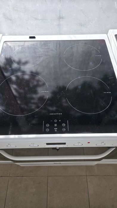 Печка с индукционни котлони Voss Electrolux MOD ELI13320-HV 74L