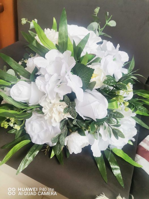 Buchet ornament masa