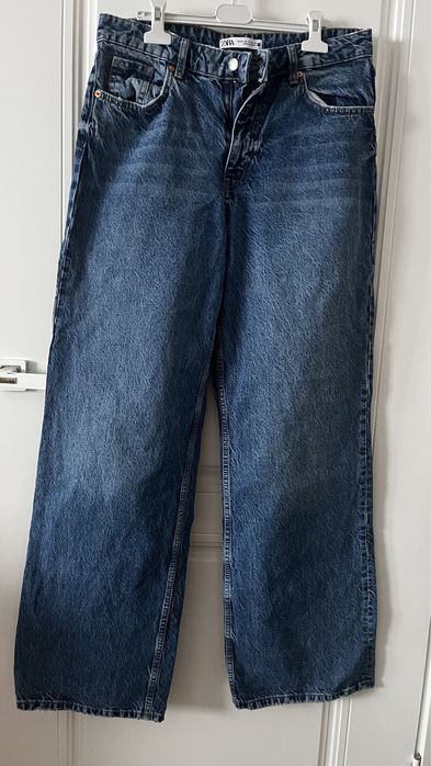 Женские джинсы и топ