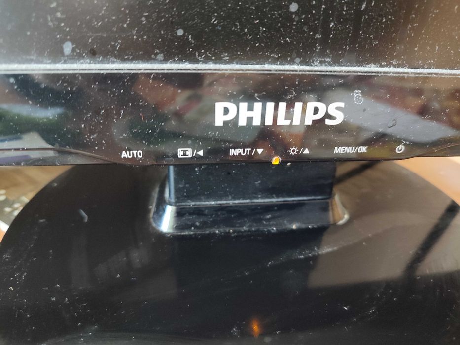 Монитор FHILIPS 220 E