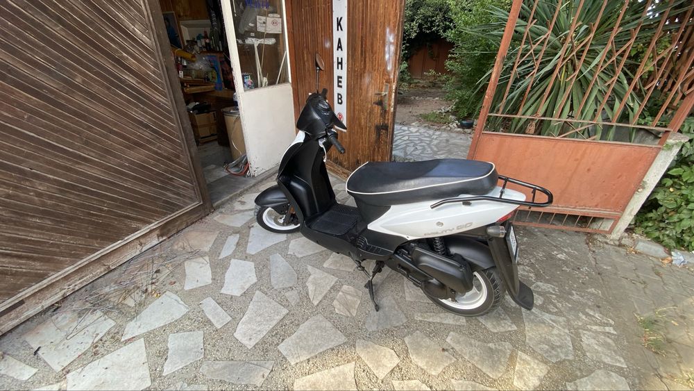 Скутер Kymco Agilite 50