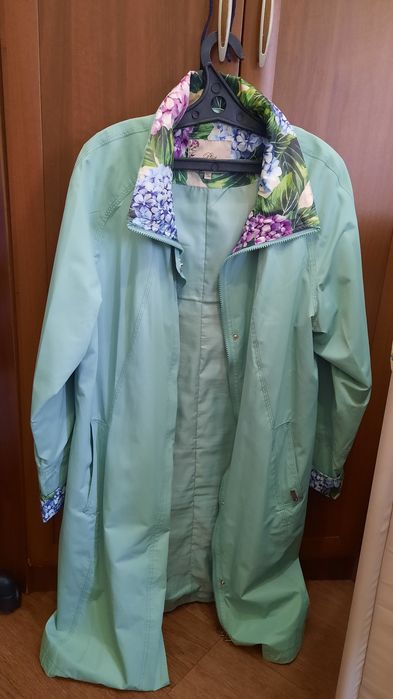 продаю пальто, куртки 52-54 р