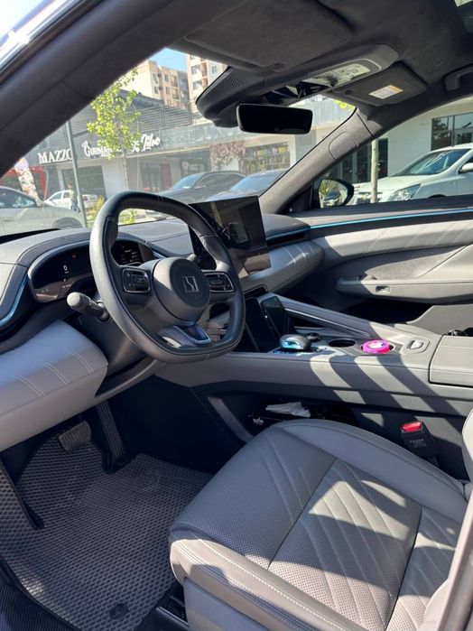 Zeekr 001 2024 — 3