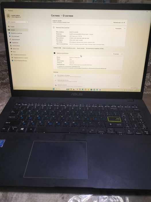 Noutbook Asus. Holati yangi