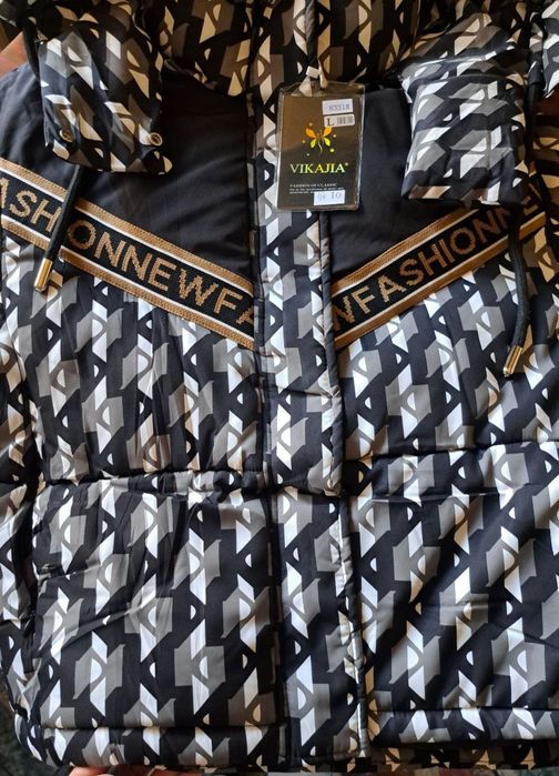 Куртка новая женская