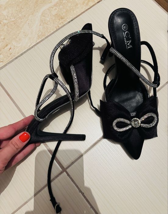 Pantofi cu toc noi marimea 40