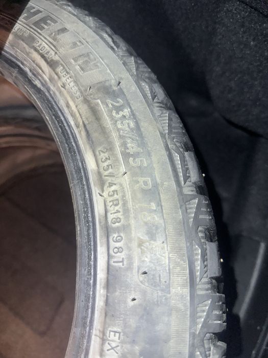 Продам шипованные шины