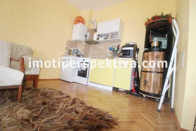 Продава се Тристаен апартамент в Пловдив, Център - 120 кв.м за 765 €/кв.м - Снимка #7