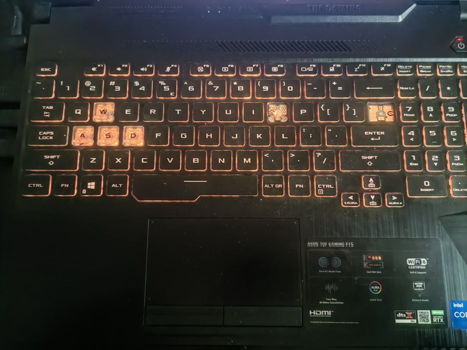 Setup gaming Laptop + mouse + birou + controller