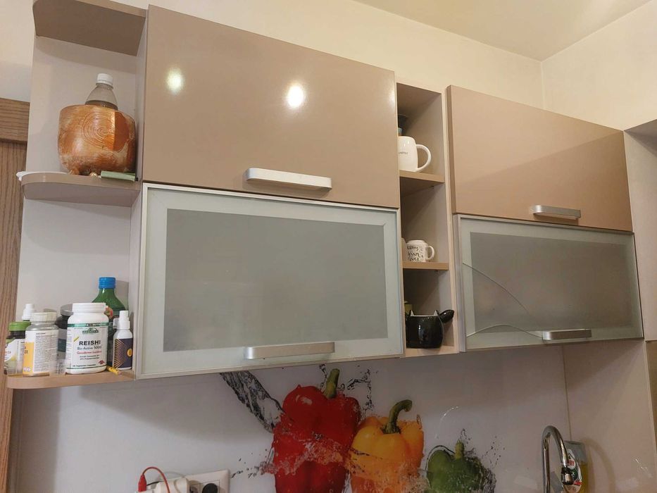 Bucatarie 2 fronturi + masa (fara electrocasnice)