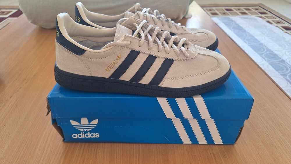 Adidas spezial m