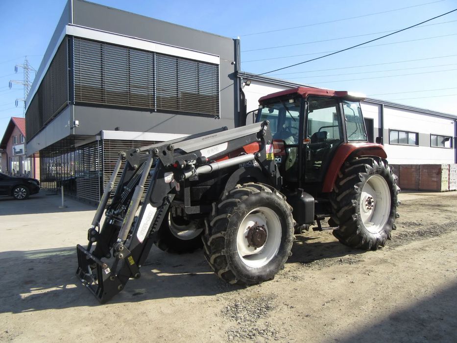 New Holland M100 cu incarcator frontal
