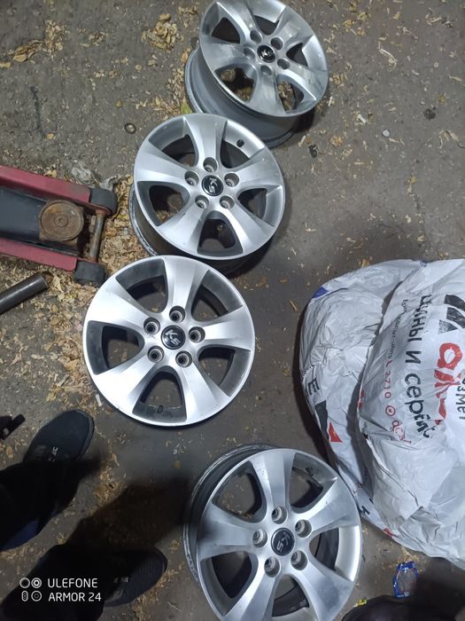 Продам диски на 15 Киа к 5