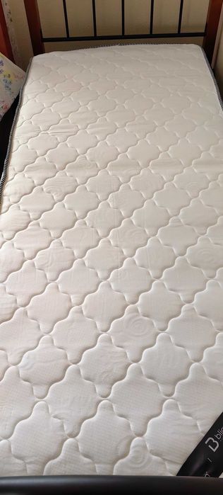 Продавам матрак Блян