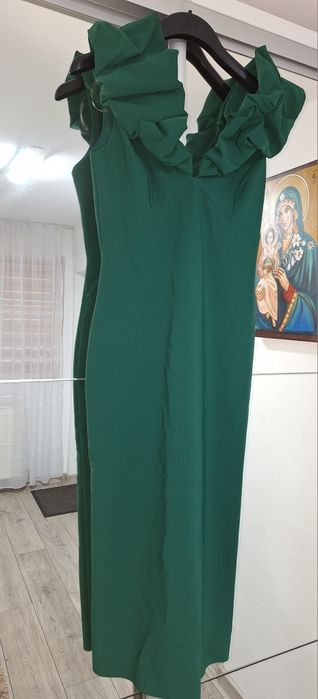 Rochie verde deosebita
