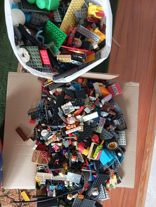 Лего 1 каробка..