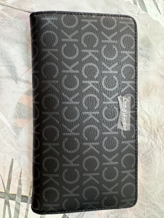 Portofel kalvin klein original.nou cu eticheta. Foarte frumos