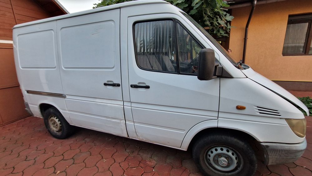 Vind Mercedes sprinter 208 CDI