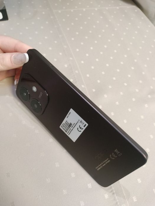 Vând telefon OpponA60 5G