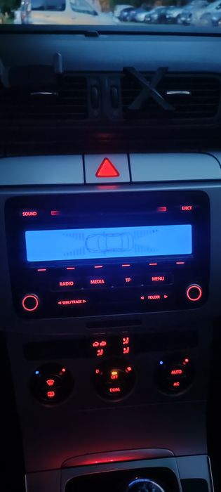 Продавам оригинално CD