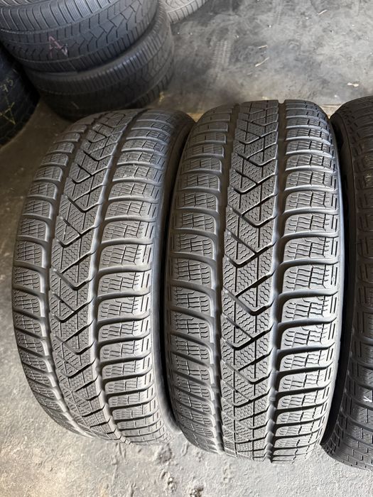 4 anvelope iarna 215/55/17 , Pirelli , 6.7 mm , DOT 2023 !