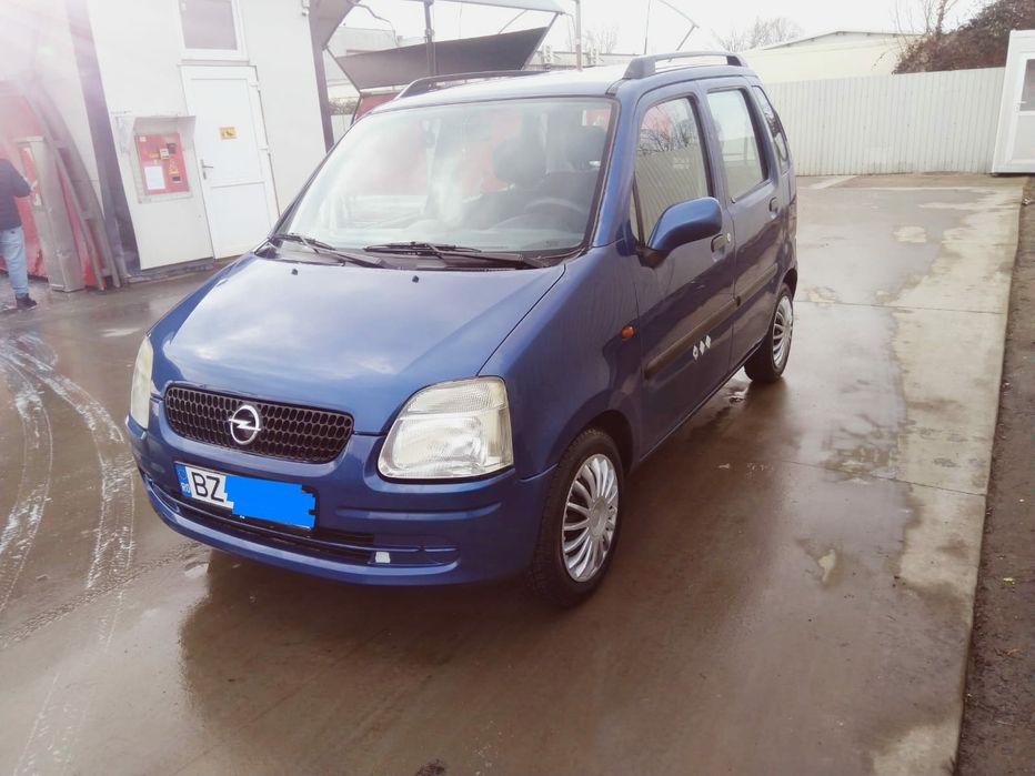 VÂND Opel Agila2002