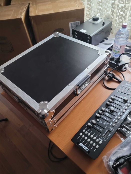 Controller dmx 1024 king kong cu flight case lumini evenimente