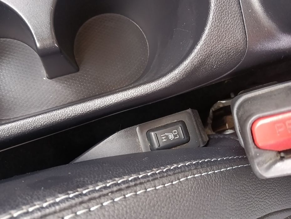 Митсубиши АСХ 1.8 ДИД 4х4 всички екстри