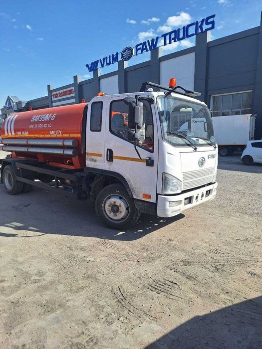 Ассенизационная машина FAW Tiger V VUM5110, 6м³