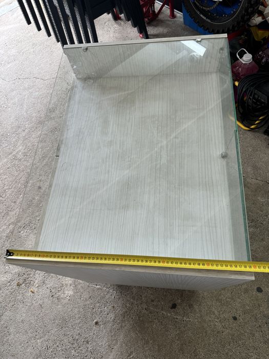 Оборудване за магазин витрина