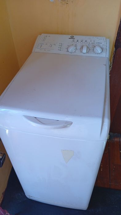Mașina de spălat Indesit nouă capacitate 9 Kg  preț 400
