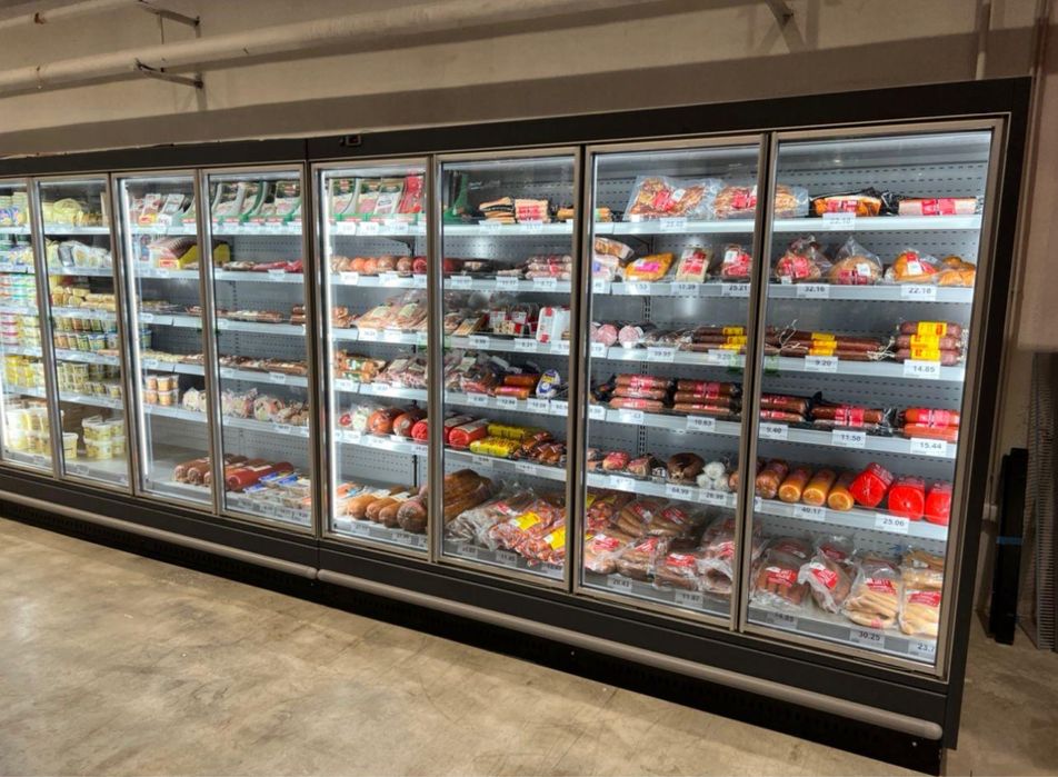 Vitrină verticală refrigerare 383 cm / 6 uși / NOU
