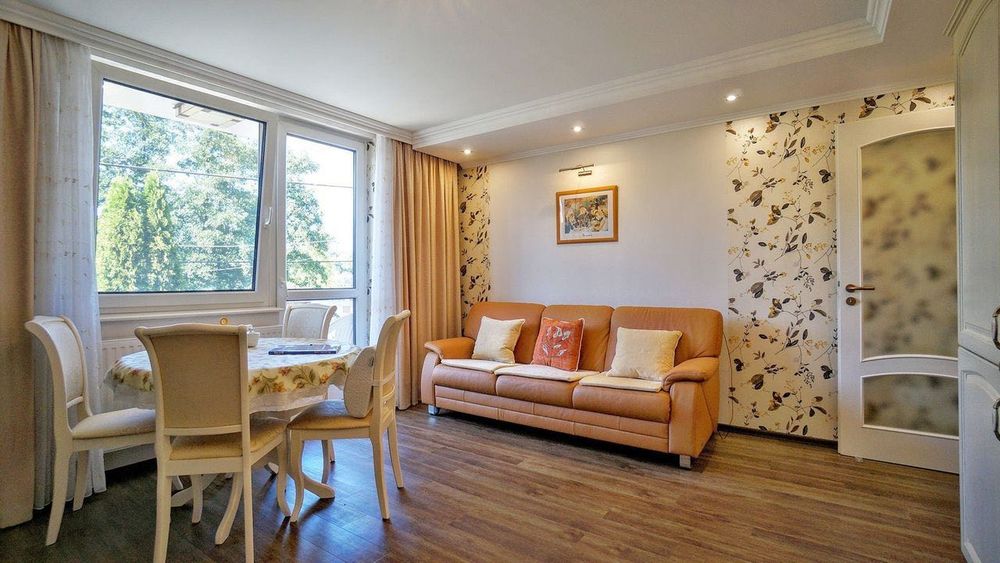 Двустаен апартамент в Банишора