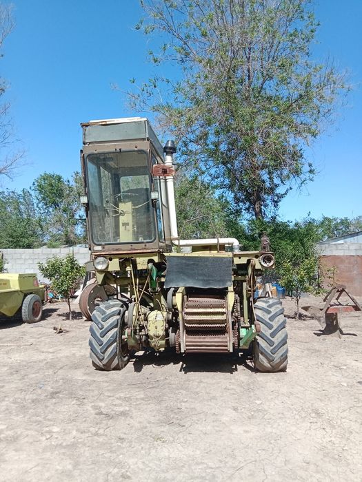 Комбайн Fortschritt E281, на ходу