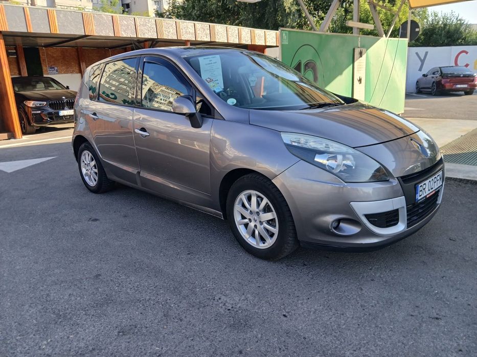 Renault scenic  1.9 diesel 130cp ,2011, panorama  2990euro