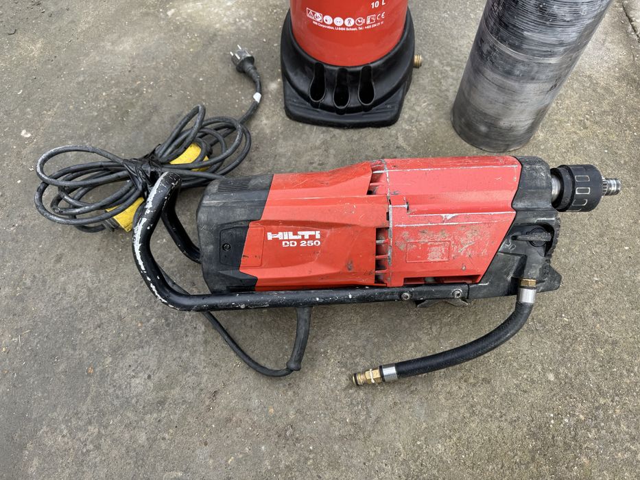 Hilti DD 250 Диамантено пробивна машина