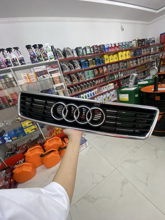 решетка радиатора Audi A6 C5