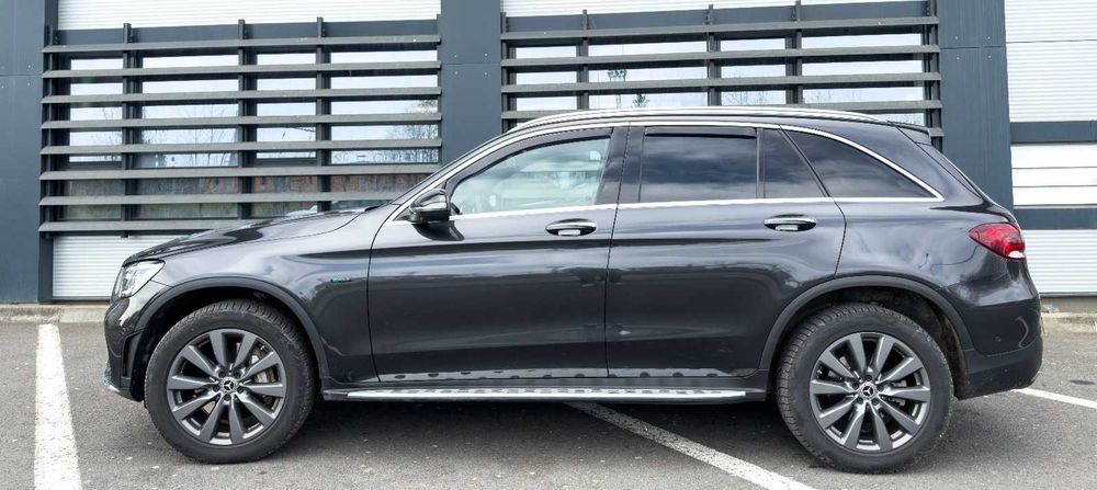MERCEDES  BENZ GLC 300 e EQ Plug in Hybrid AMG line