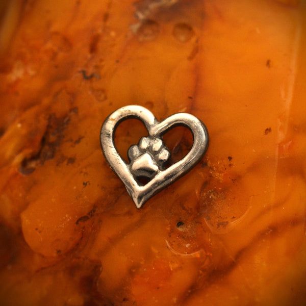 Сребърен медальон 925Сърце и лапичка–талисман на любовта към животните