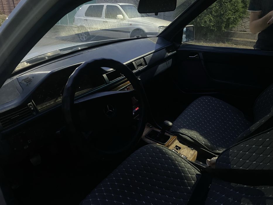 Мерседес W124 2.3 Карбюратор