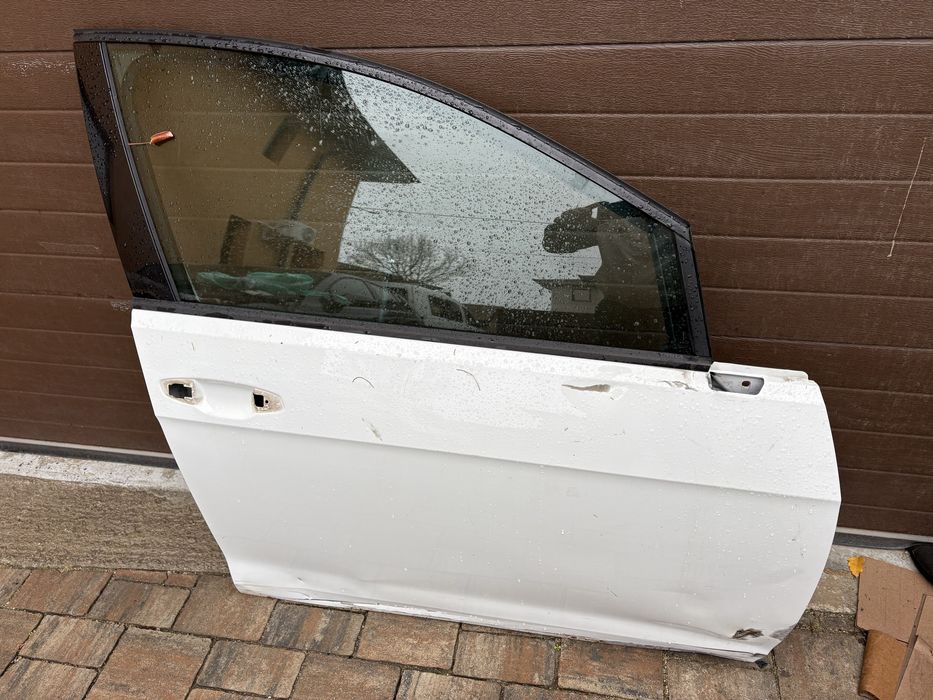 Usa golf 7 dreapta Carenaj bara fata original golf 7.5 cititi anuntul