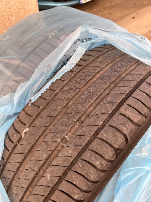Летни гуми Michelin 205/55 R17 95V dot 2219 два бр.
