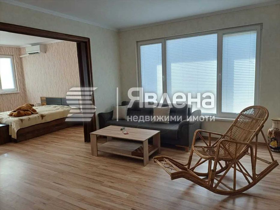 Дава се под наем Тристаен апартамент в София, Център - 95 кв.м за 443.7 € - Снимка #8