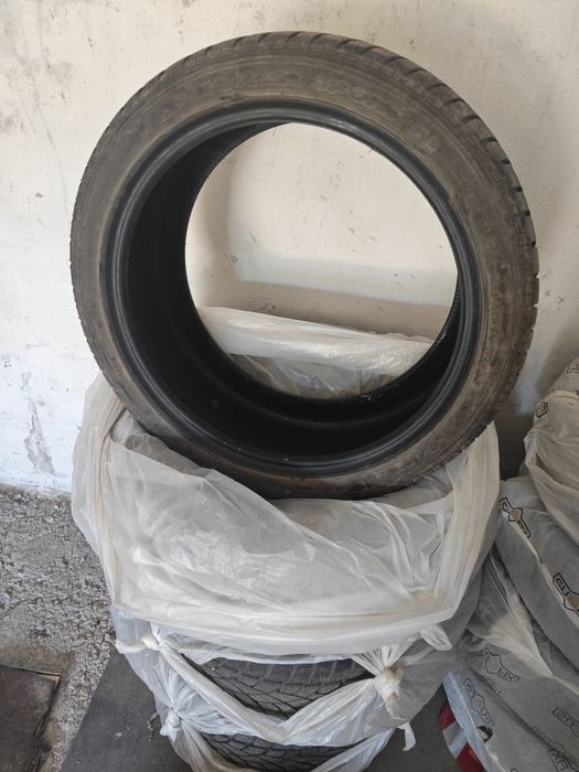 Продам зимние шины данлоп