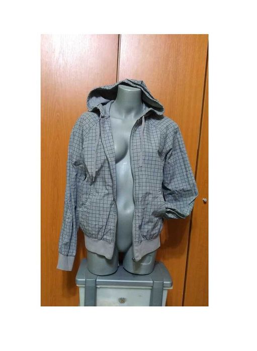 Jacheta/Geaca subtire antivant H&M Divided UK, gri cu gluga+buzunare