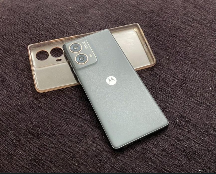 Vând Motorola g85 5G