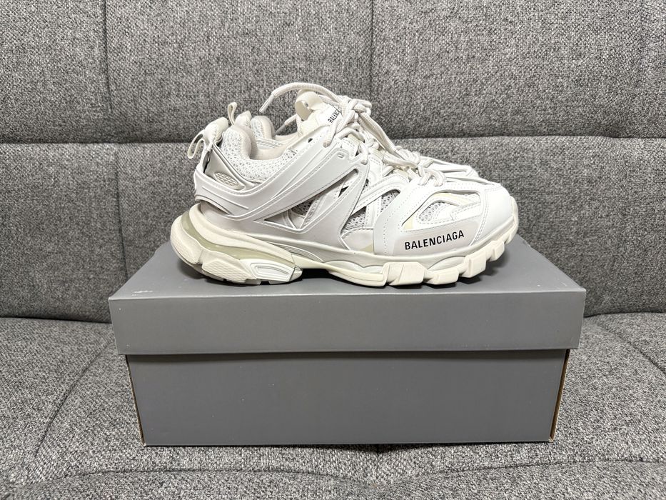 39-44 Balenciaga Track White