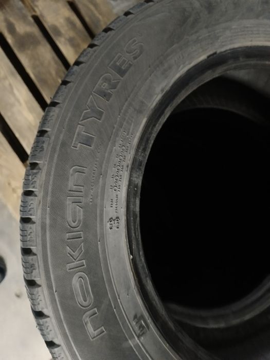 Шины зимние 205/65R16