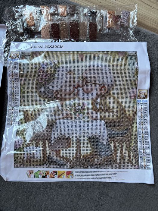 Диамантена картина “Направи си сам”Hello Kitty и Дървен пъзел